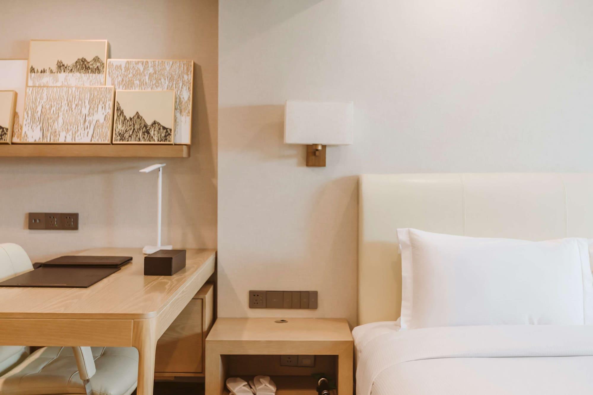 Hilton Lijiang Hotel Lijiang  Bagian luar foto