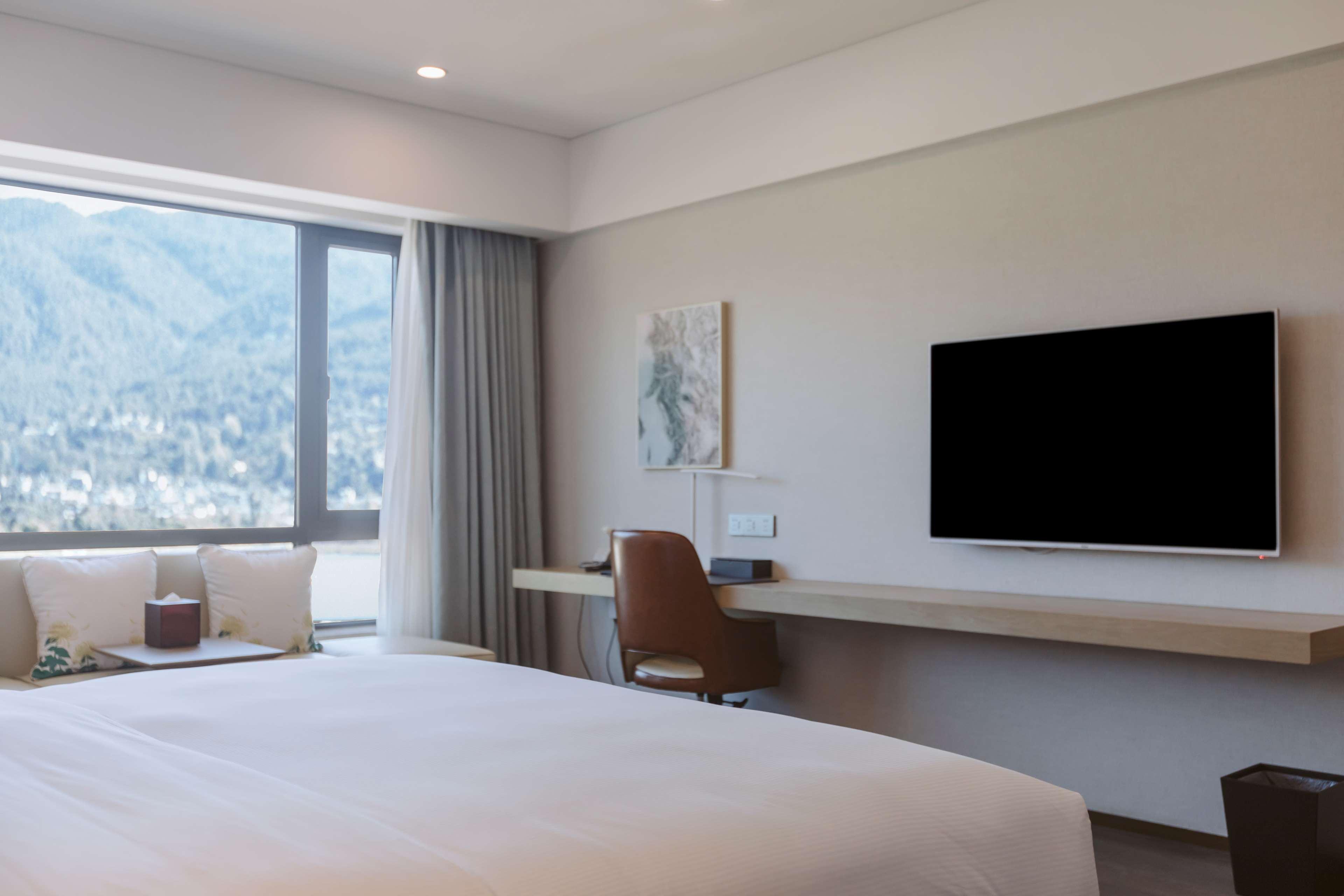 Hilton Lijiang Hotel Lijiang  Bagian luar foto