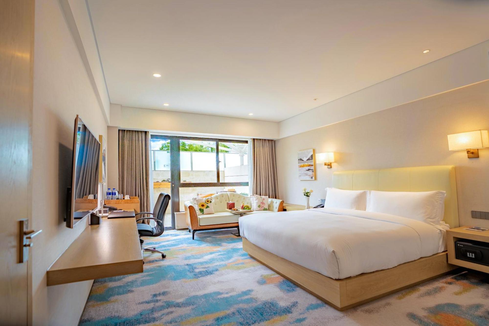 Hilton Lijiang Hotel Lijiang  Bagian luar foto