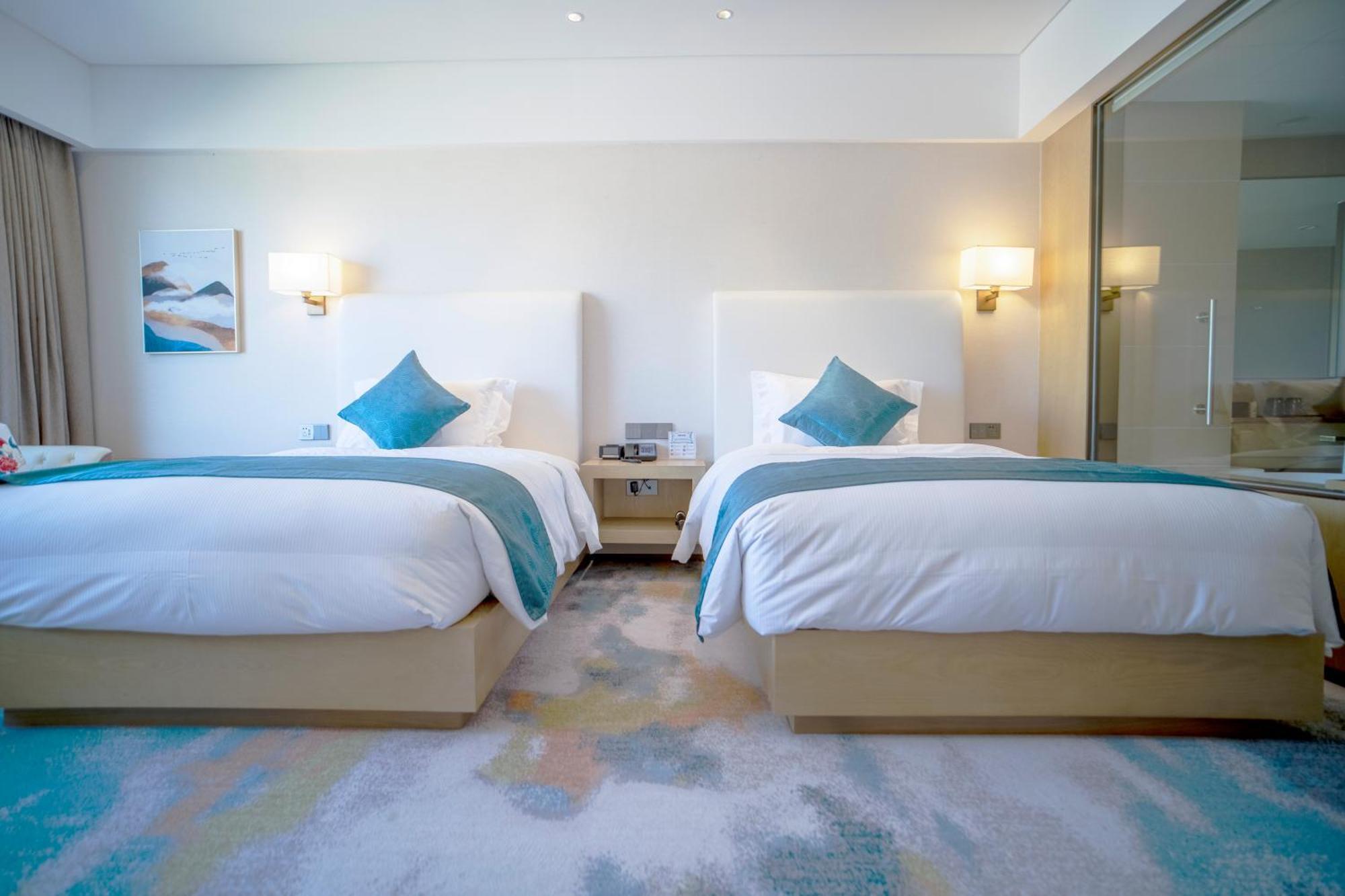 Hilton Lijiang Hotel Lijiang  Bagian luar foto