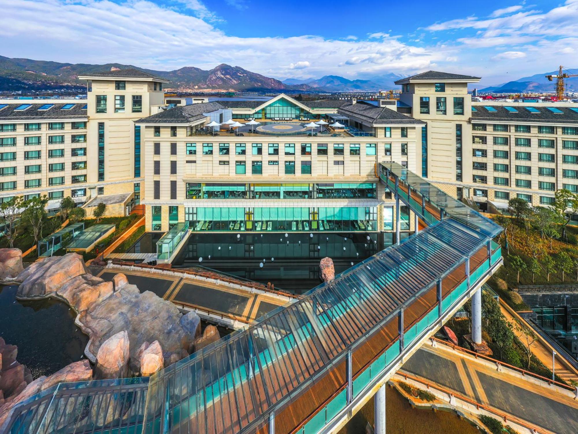 Hilton Lijiang Hotel Lijiang  Bagian luar foto