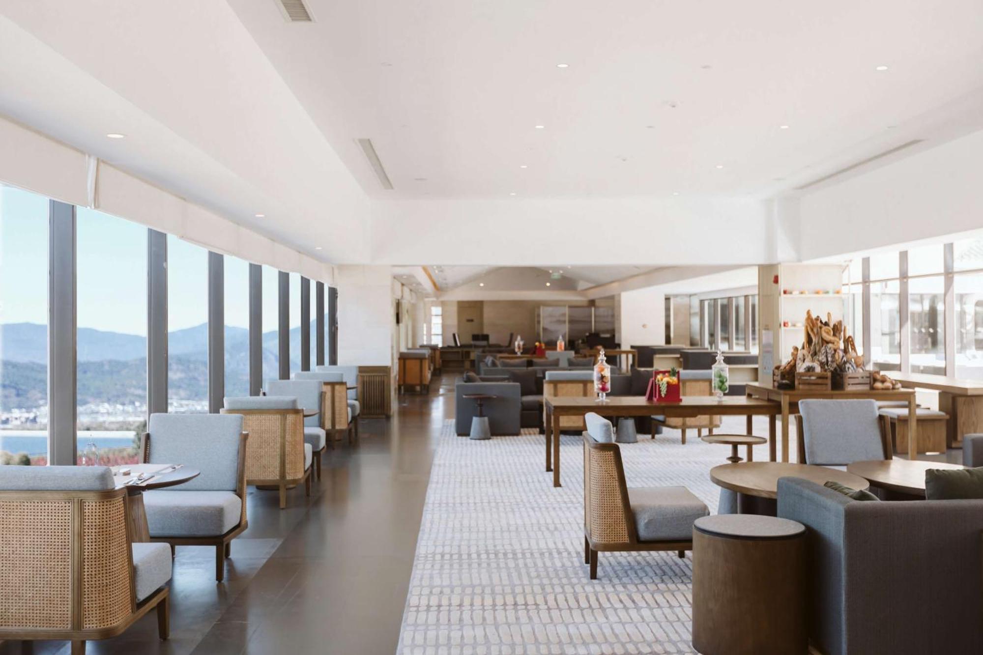 Hilton Lijiang Hotel Lijiang  Bagian luar foto